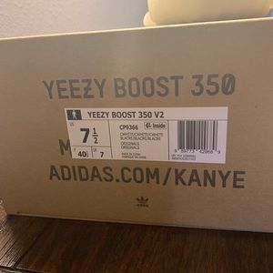 350 Yeezy Boost